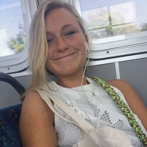 Meet your Posher, Anna